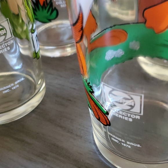 1976 Looney Tunes Drinkware - Picture 7 of 11